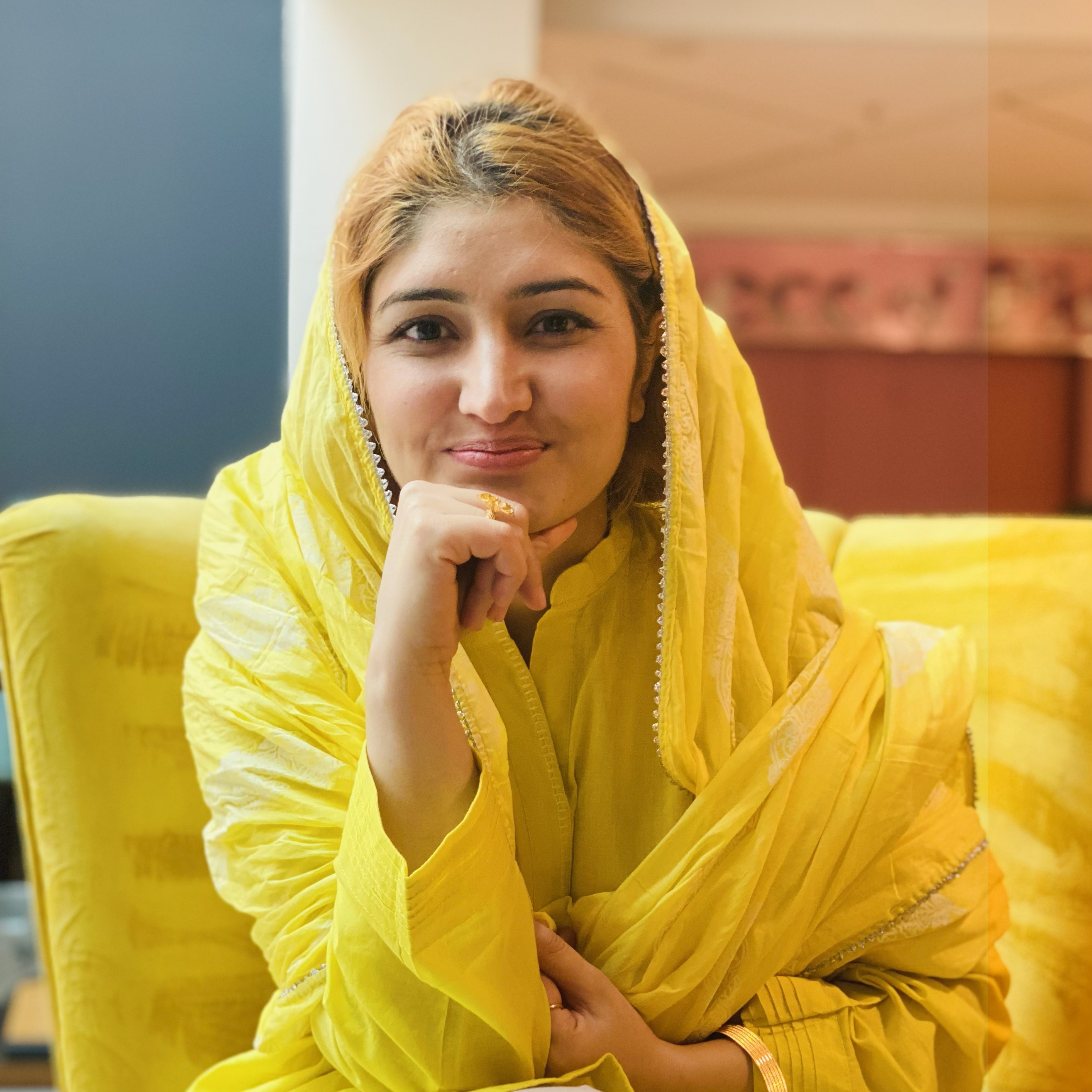 Salma_Niazi-Headshot_Square