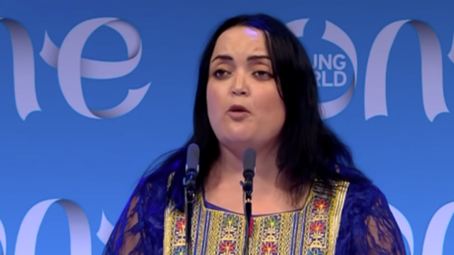 Ahlem Nasraioui speaking at One Young World Summit