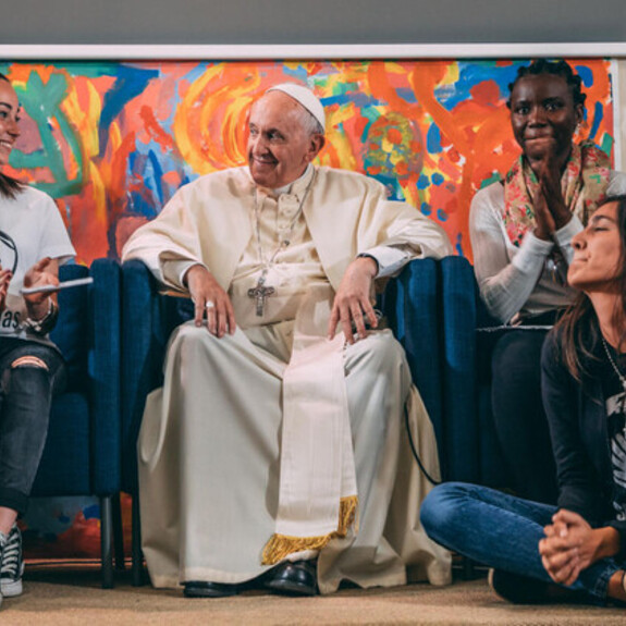 Pope Francis with affiliates of the Scholas Organisation