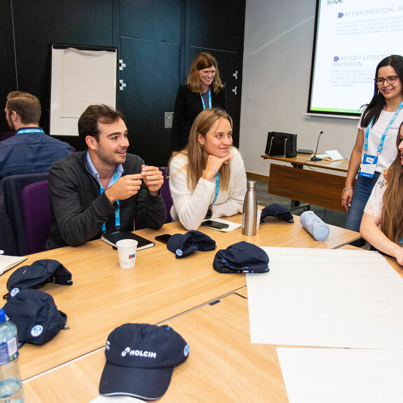participating to a workshop