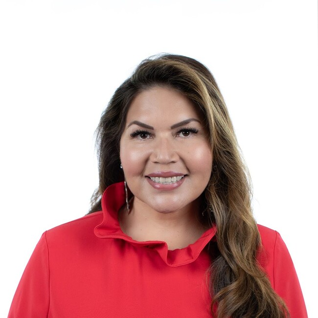 Kimberly Teehee headshot