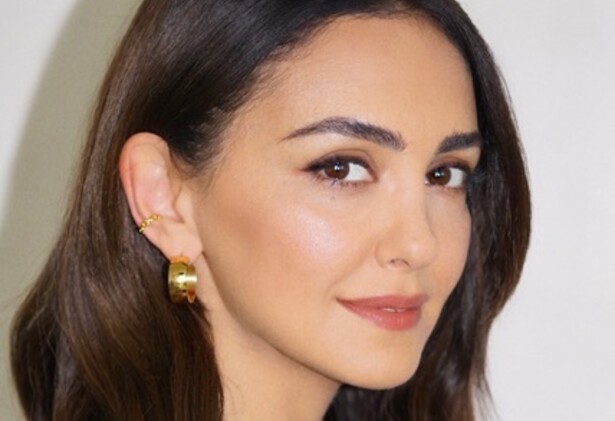 Nazanin Boniadi headshot