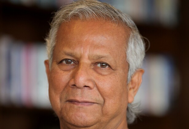 Professor Yunus headshot