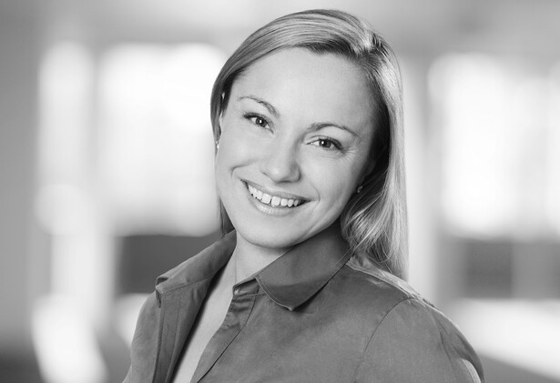 joanne driels headshot