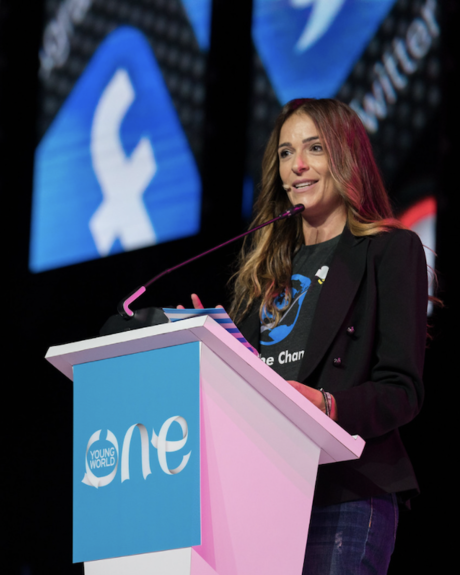 How this social media celebrity overcame her dark past | Rossana, Eh Bee Family