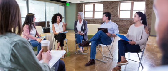 Team meeting of 6 people