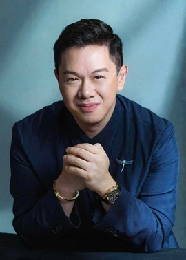 James Chau